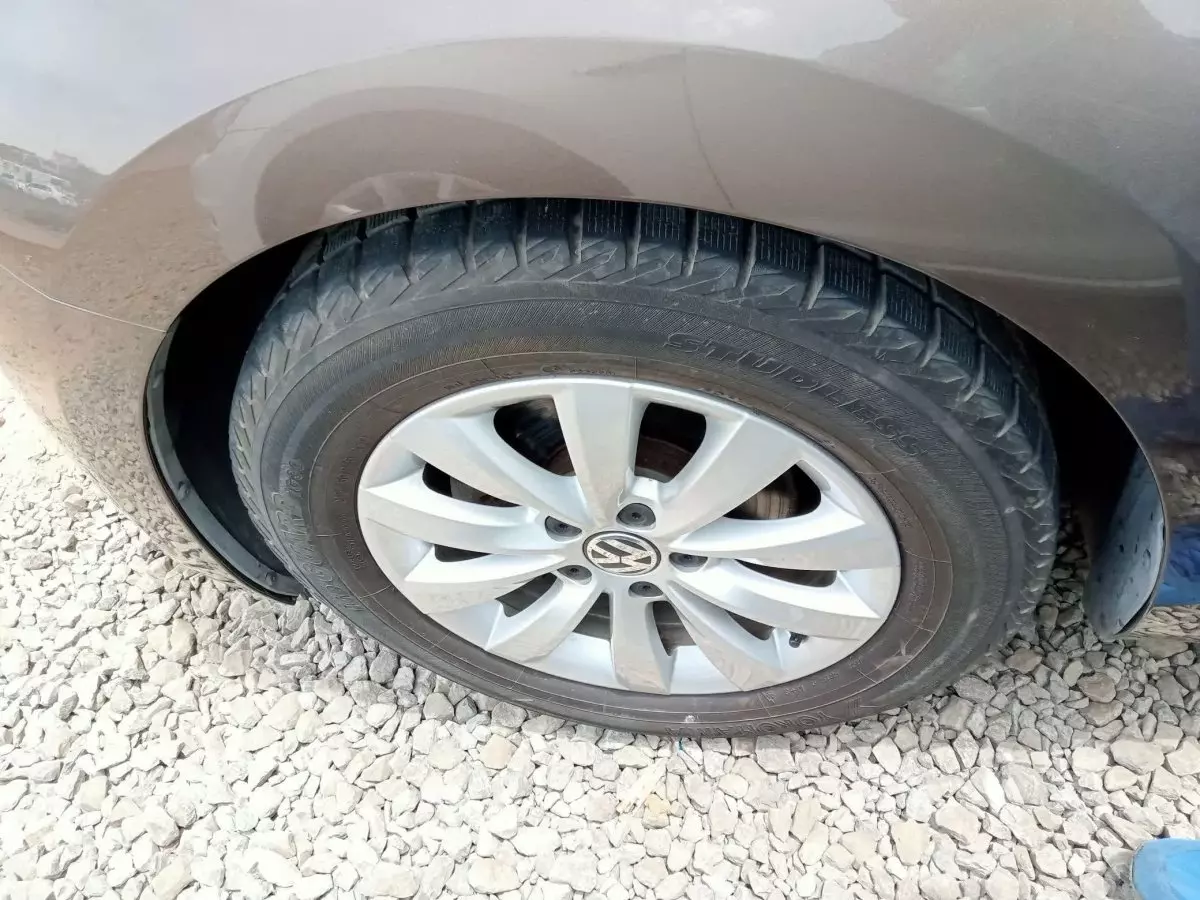 tyre1