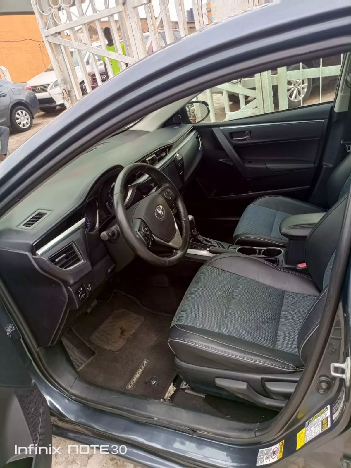 interiorBack