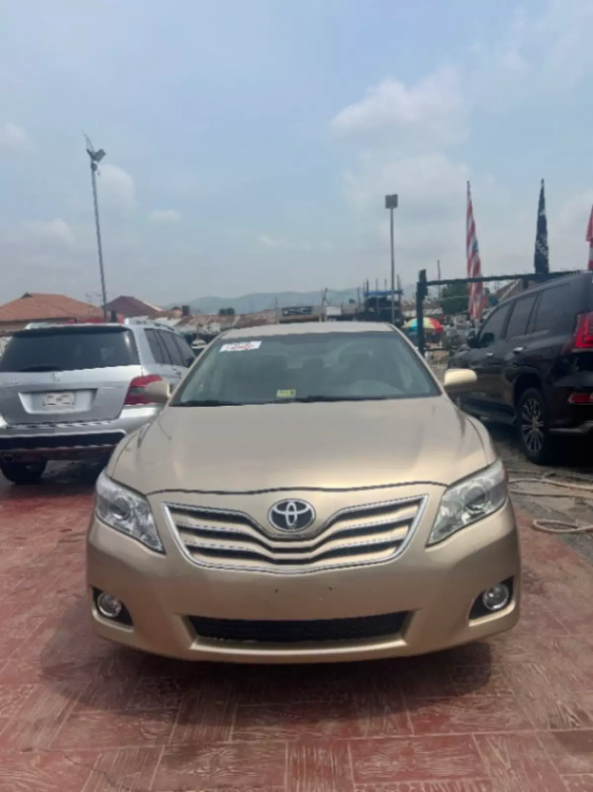 Toyota Camry - 2010