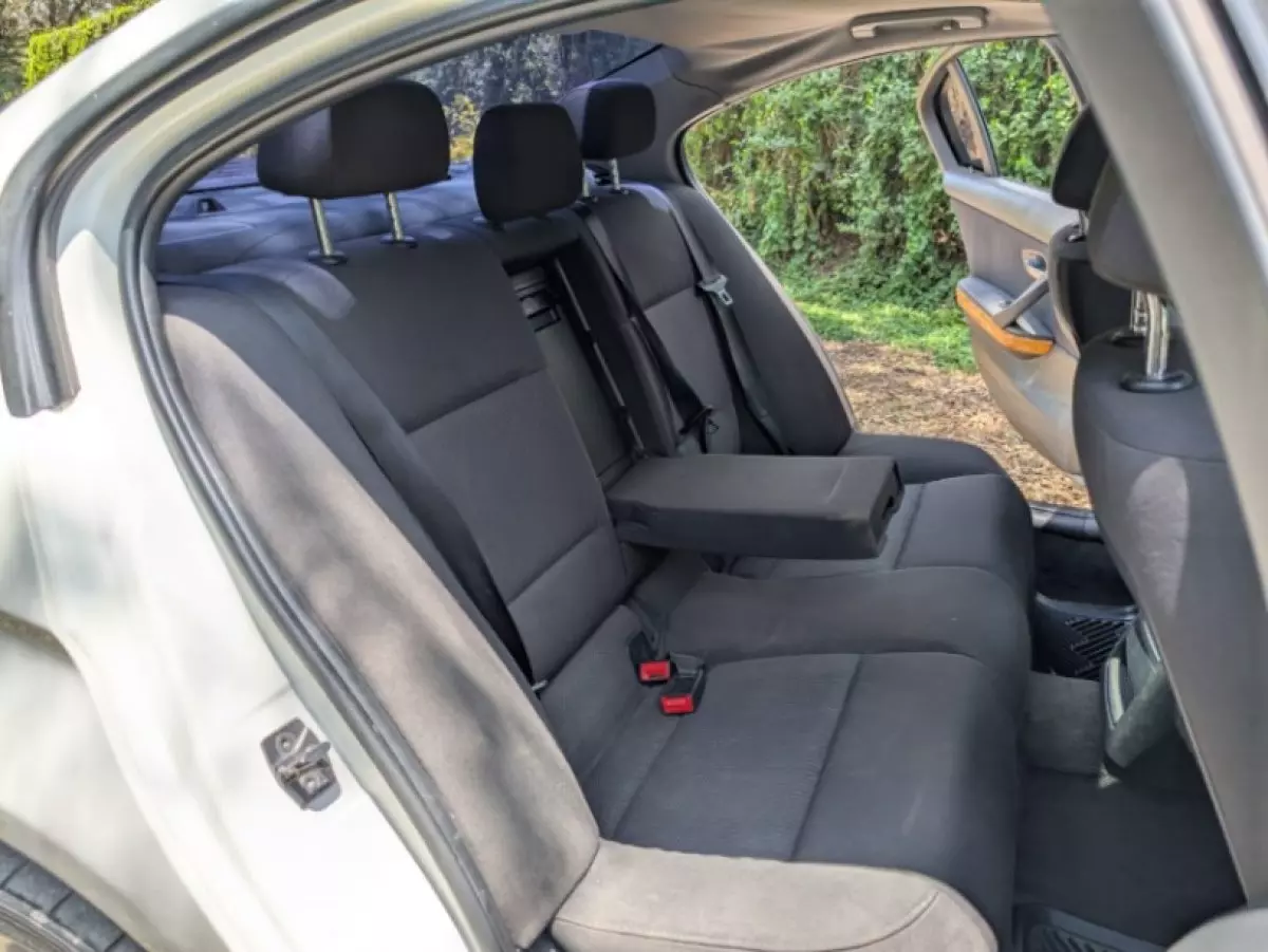 interiorBack