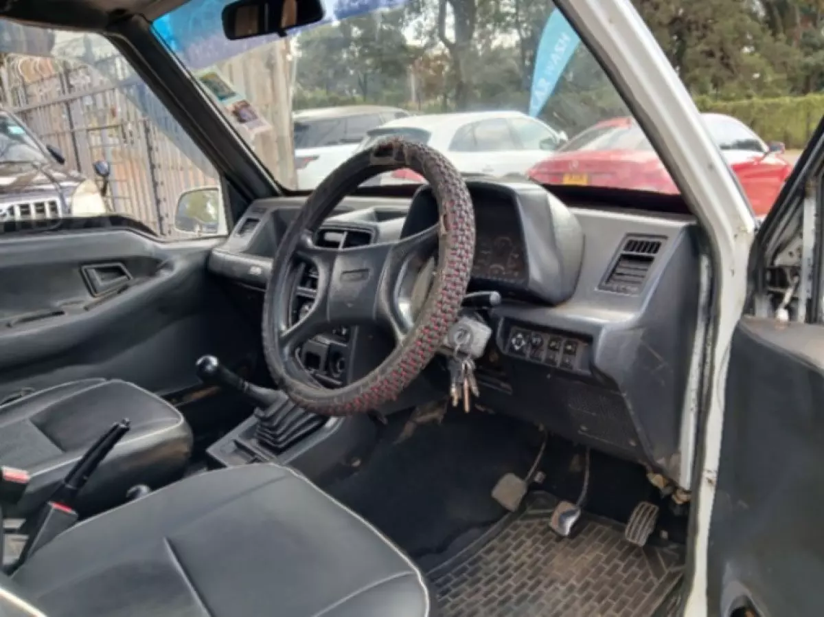 interiorFront