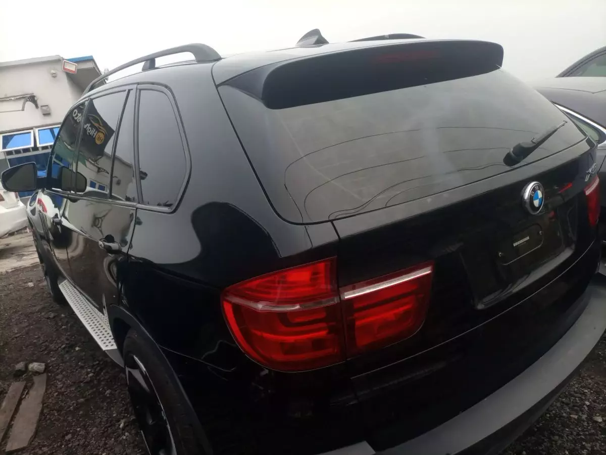 car Right Back