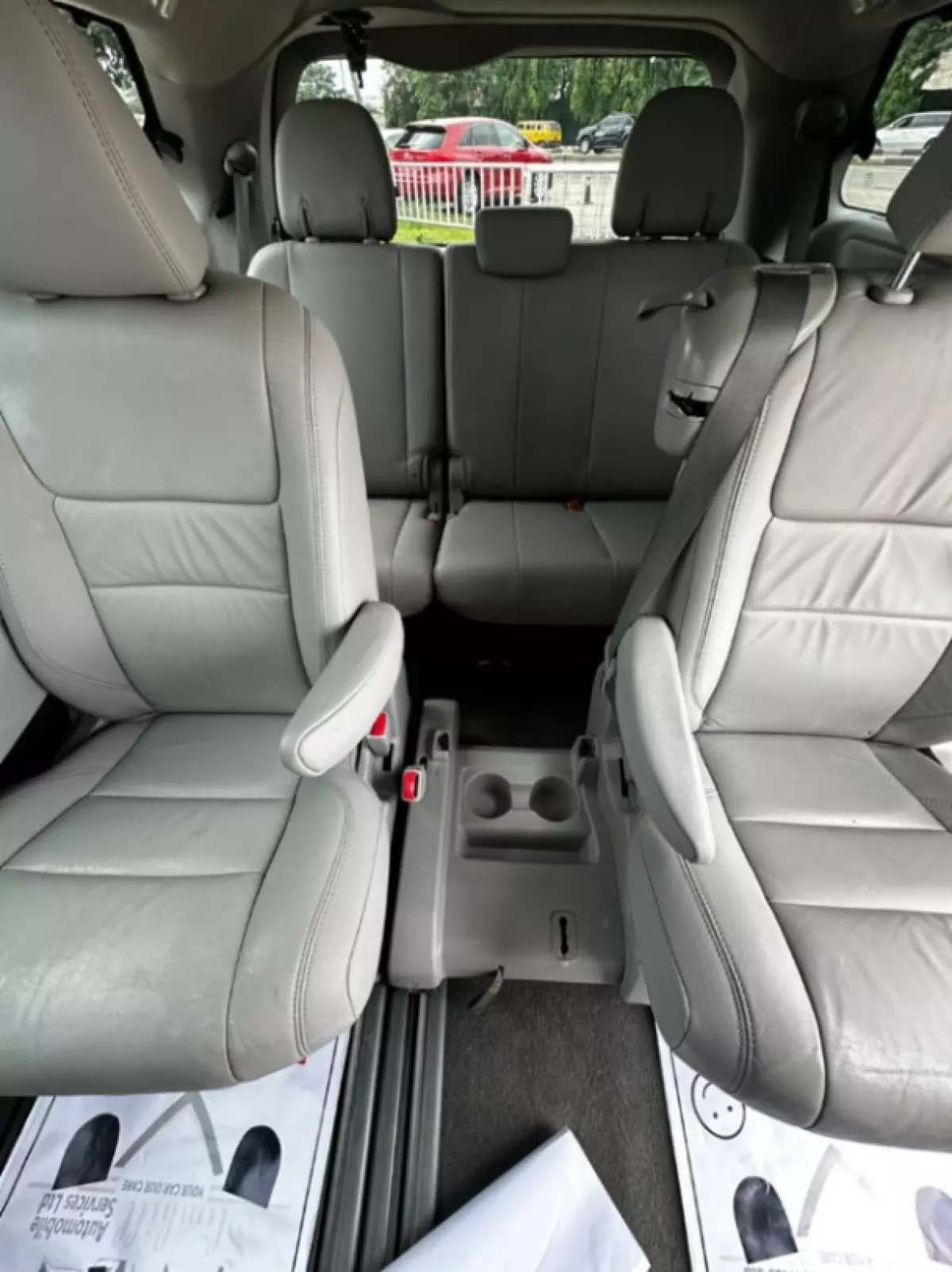 interiorBack