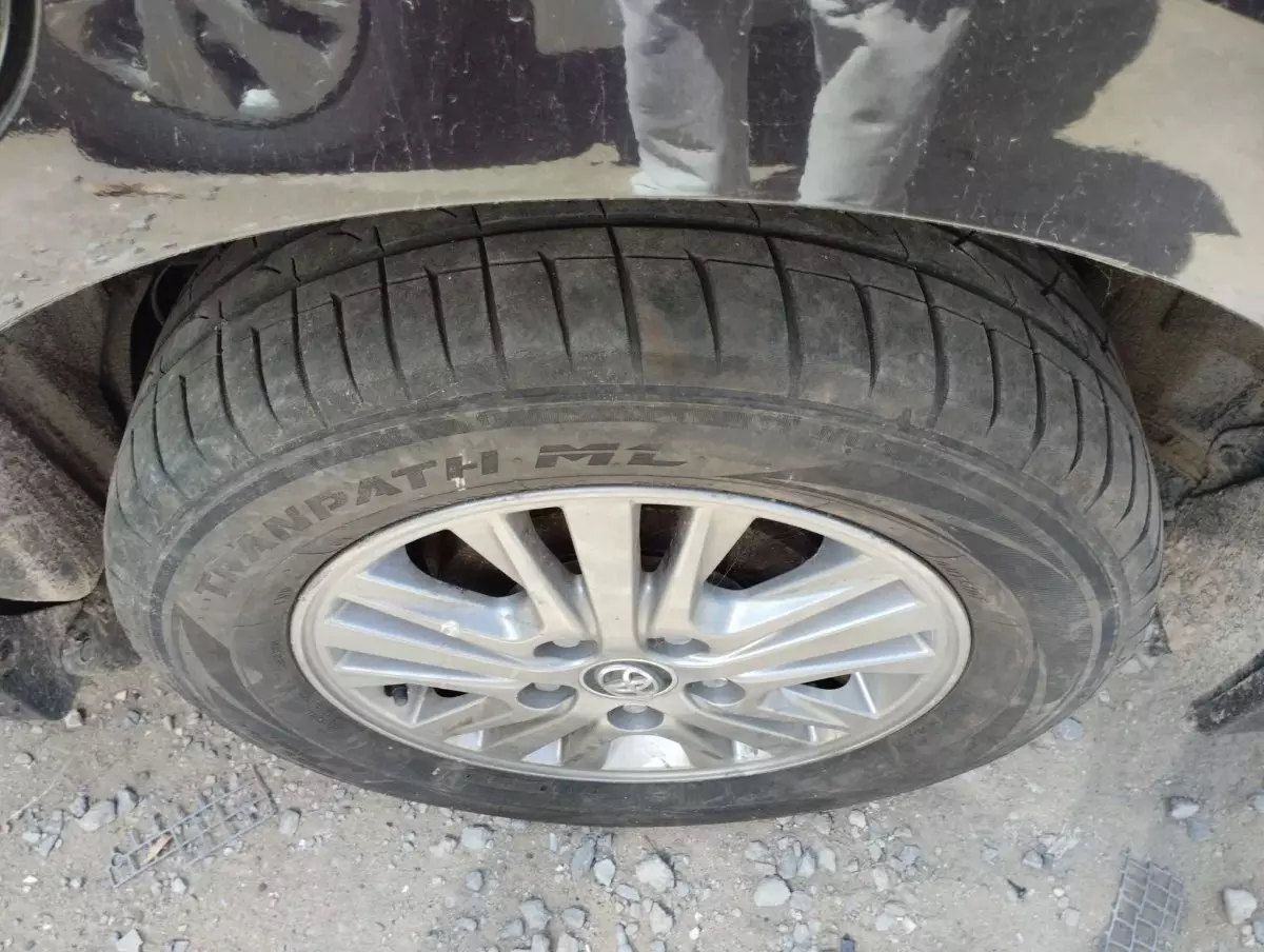 tyre1
