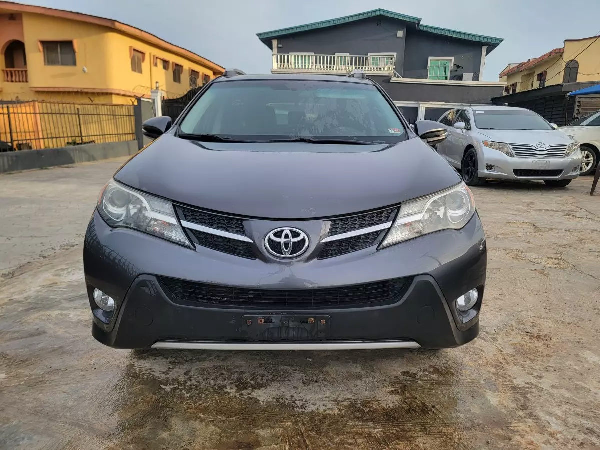 Toyota Rav4 - 2015