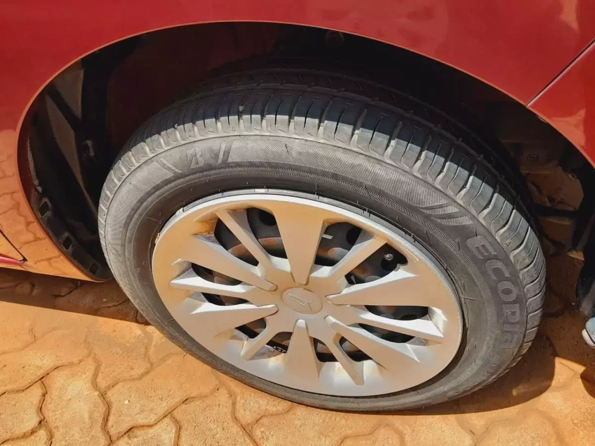 tyre2