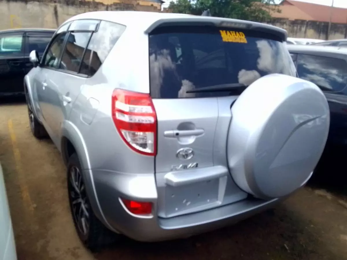 car Right Back