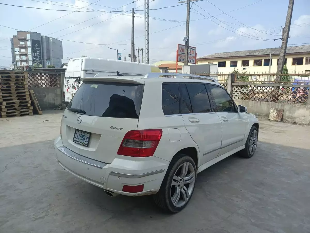 car Left
