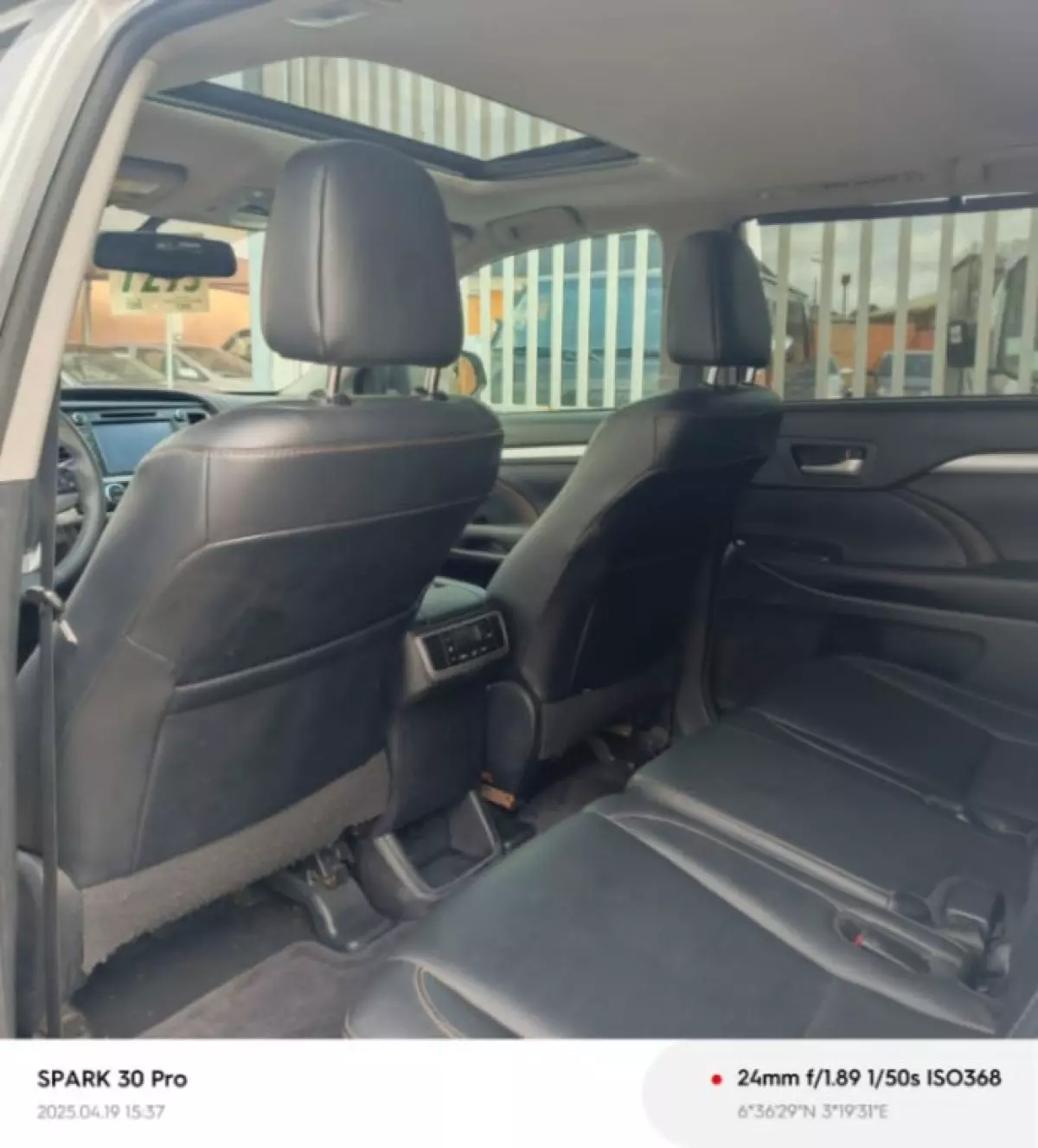 interiorBack