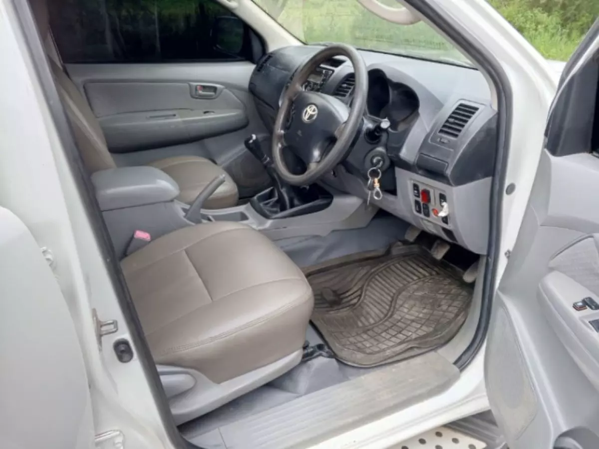 interiorFront