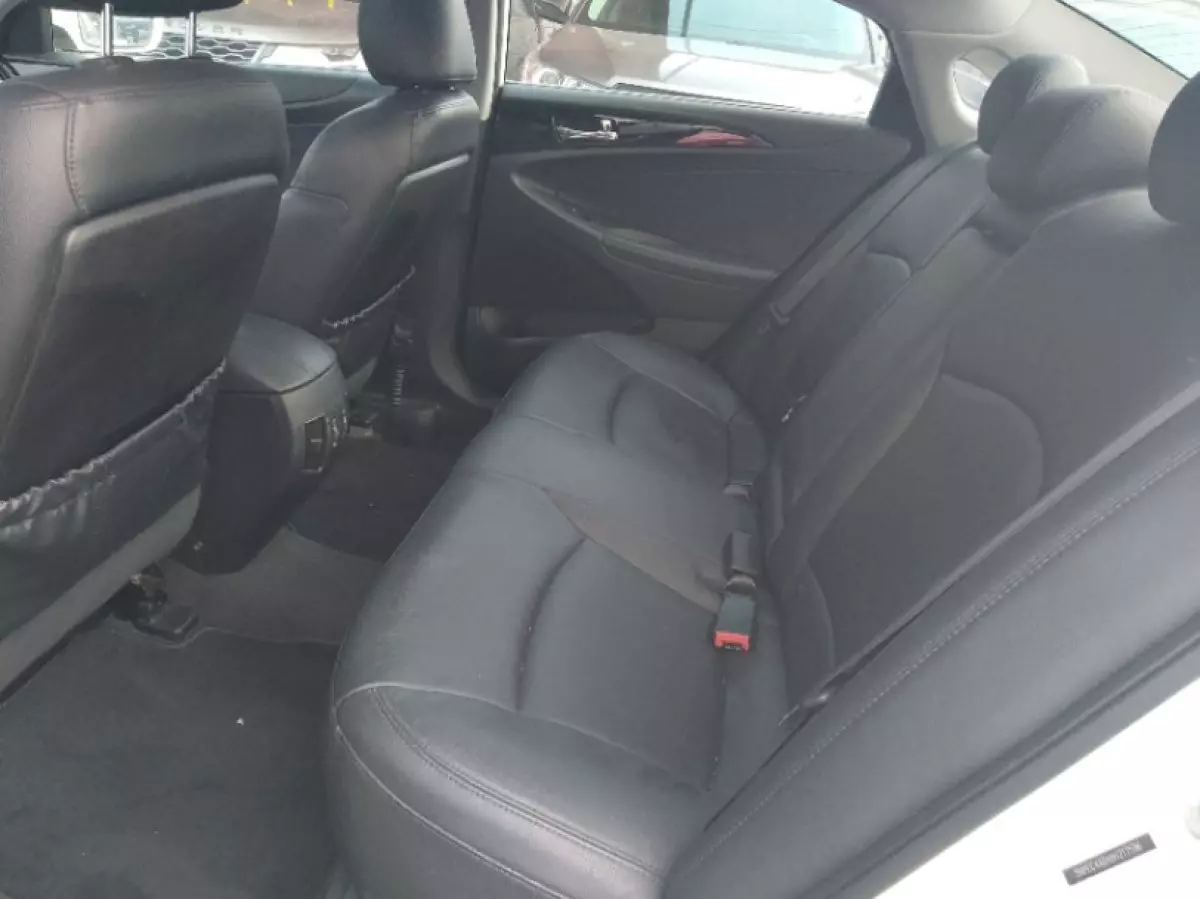 interiorBack