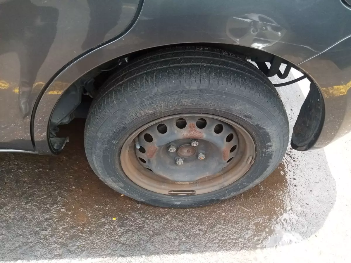 tyre1