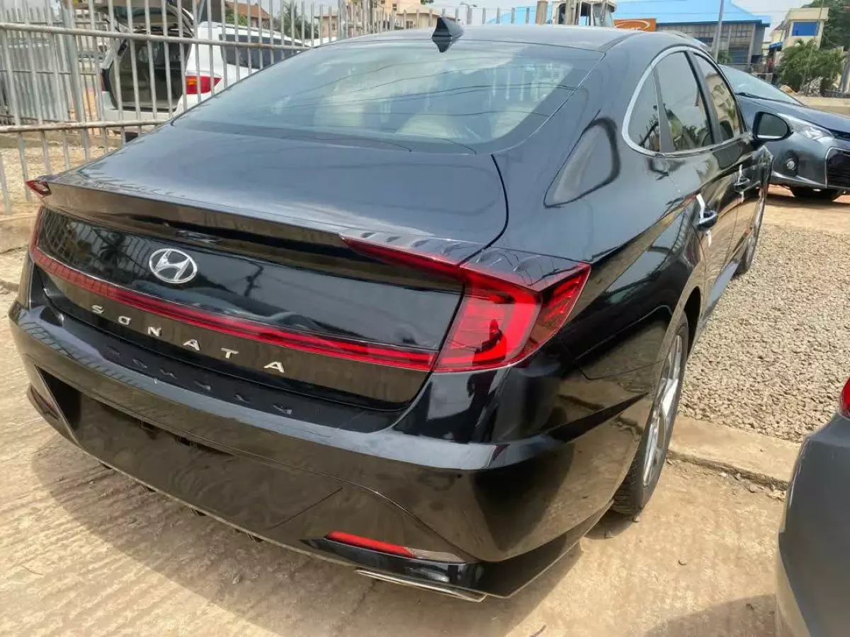 car Right Back