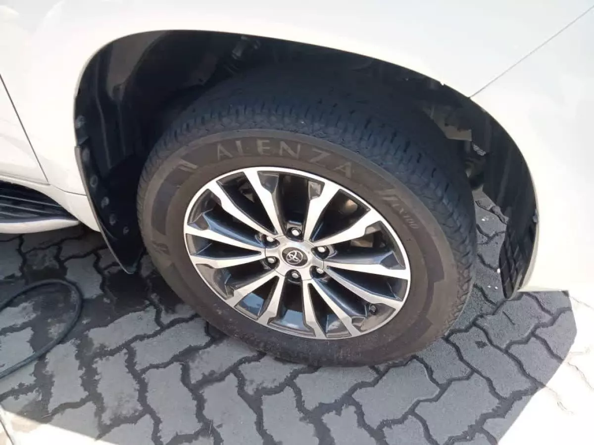 tyre0