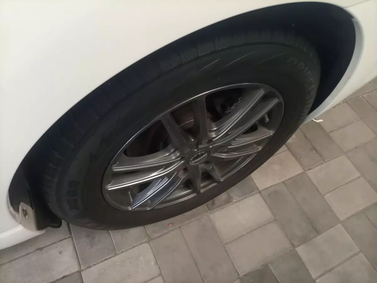 tyre1