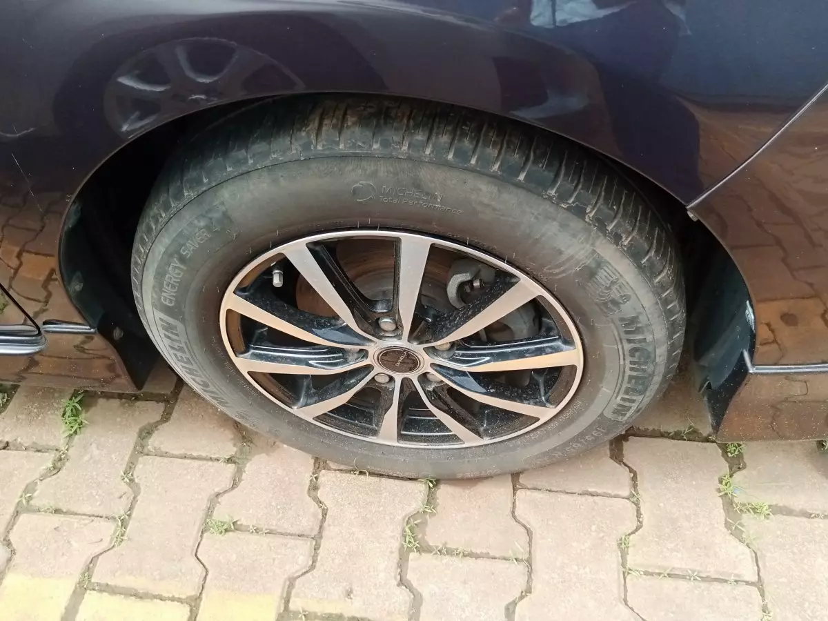 tyre1