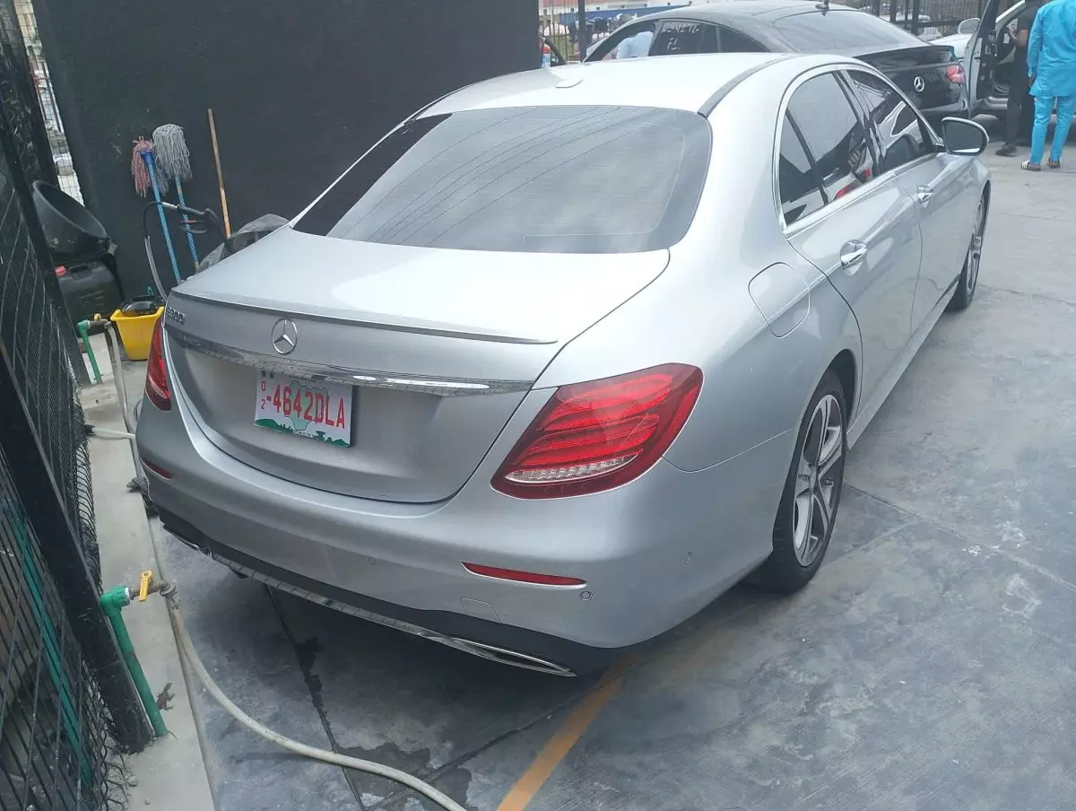 car Back