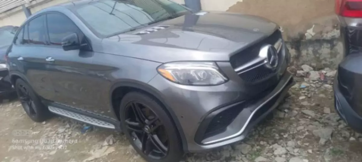 Mercedes-Benz GLE 43 AMG - 2019