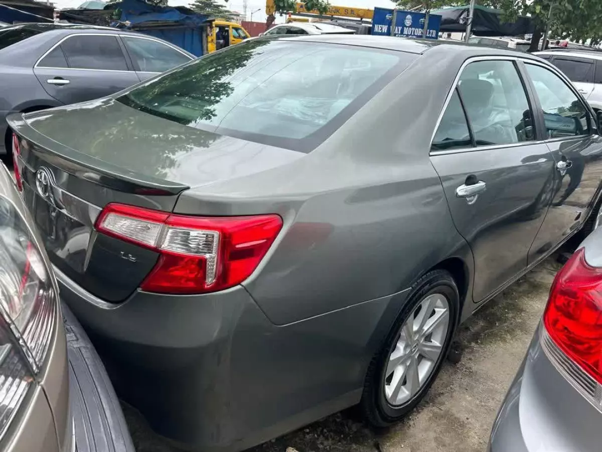 car Left Back