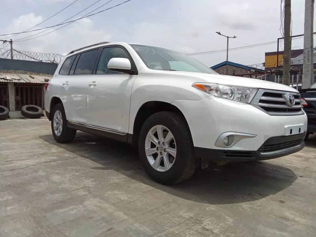 Toyota Highlander - 2011