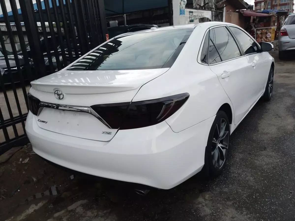 car Right Back