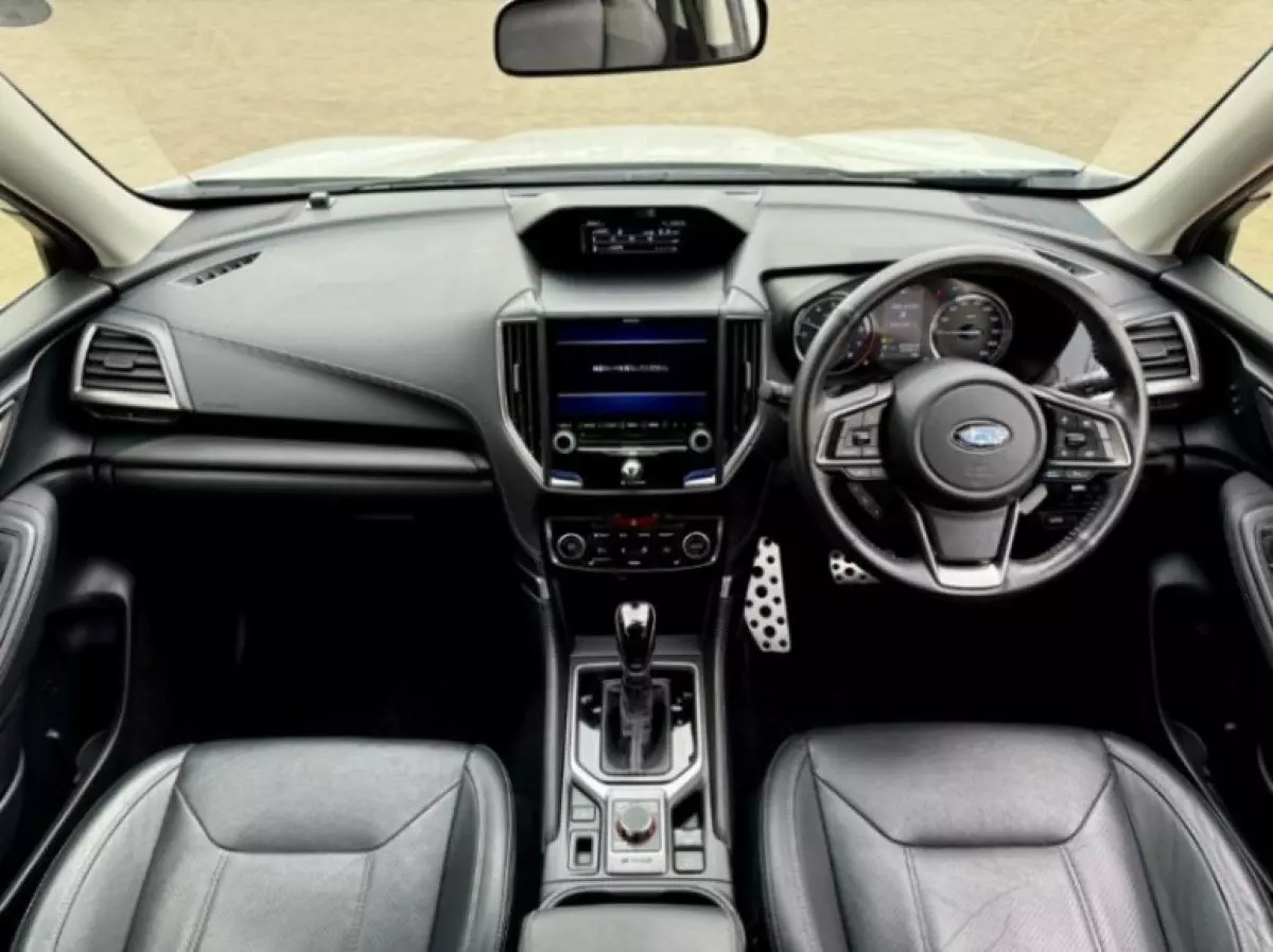 interiorFront