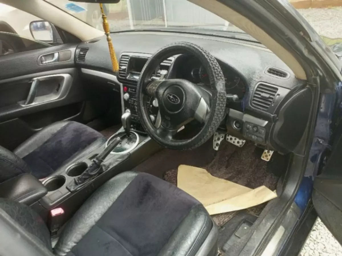 interiorFront