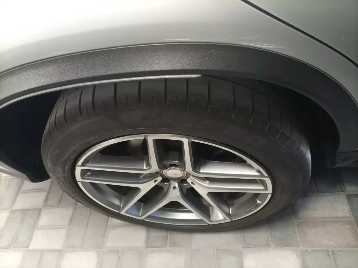 tyre2