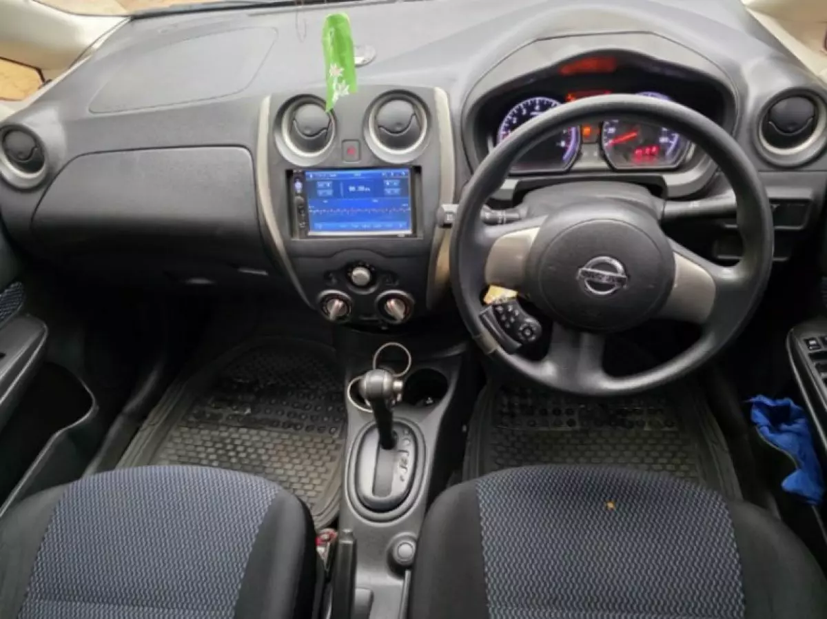interiorFront
