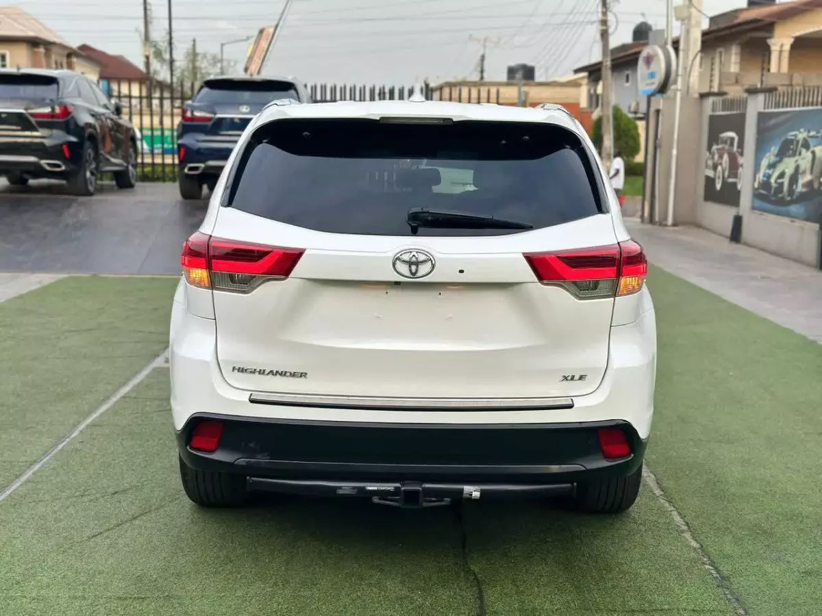car Back