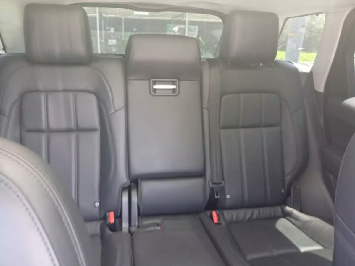 interiorBack