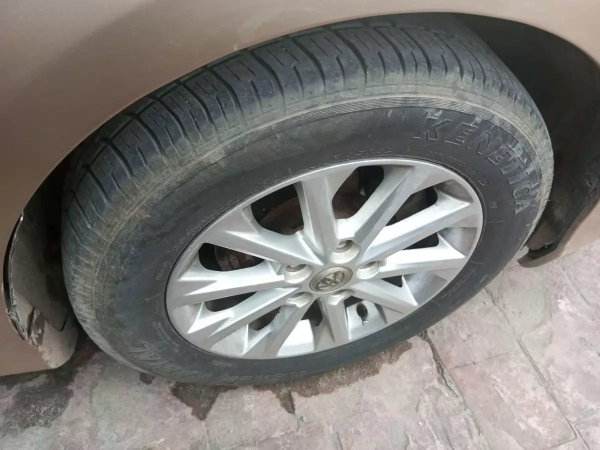 tyre2