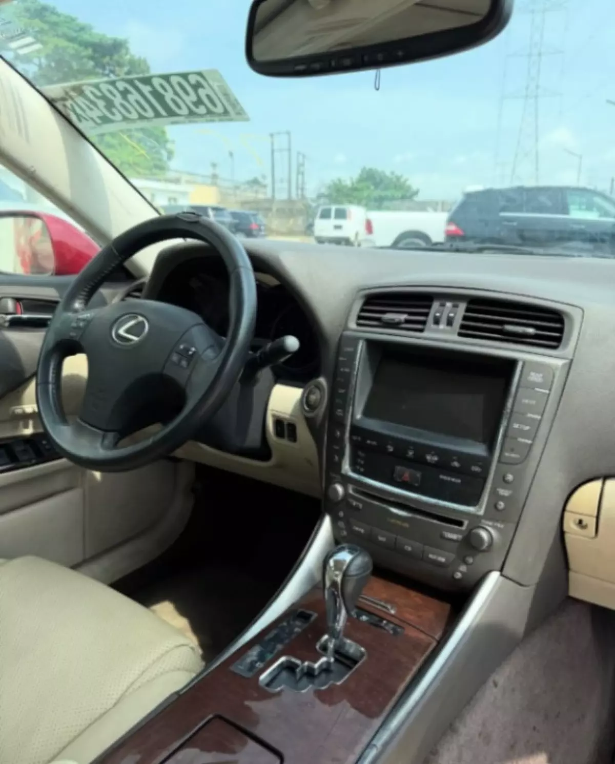 interiorFront