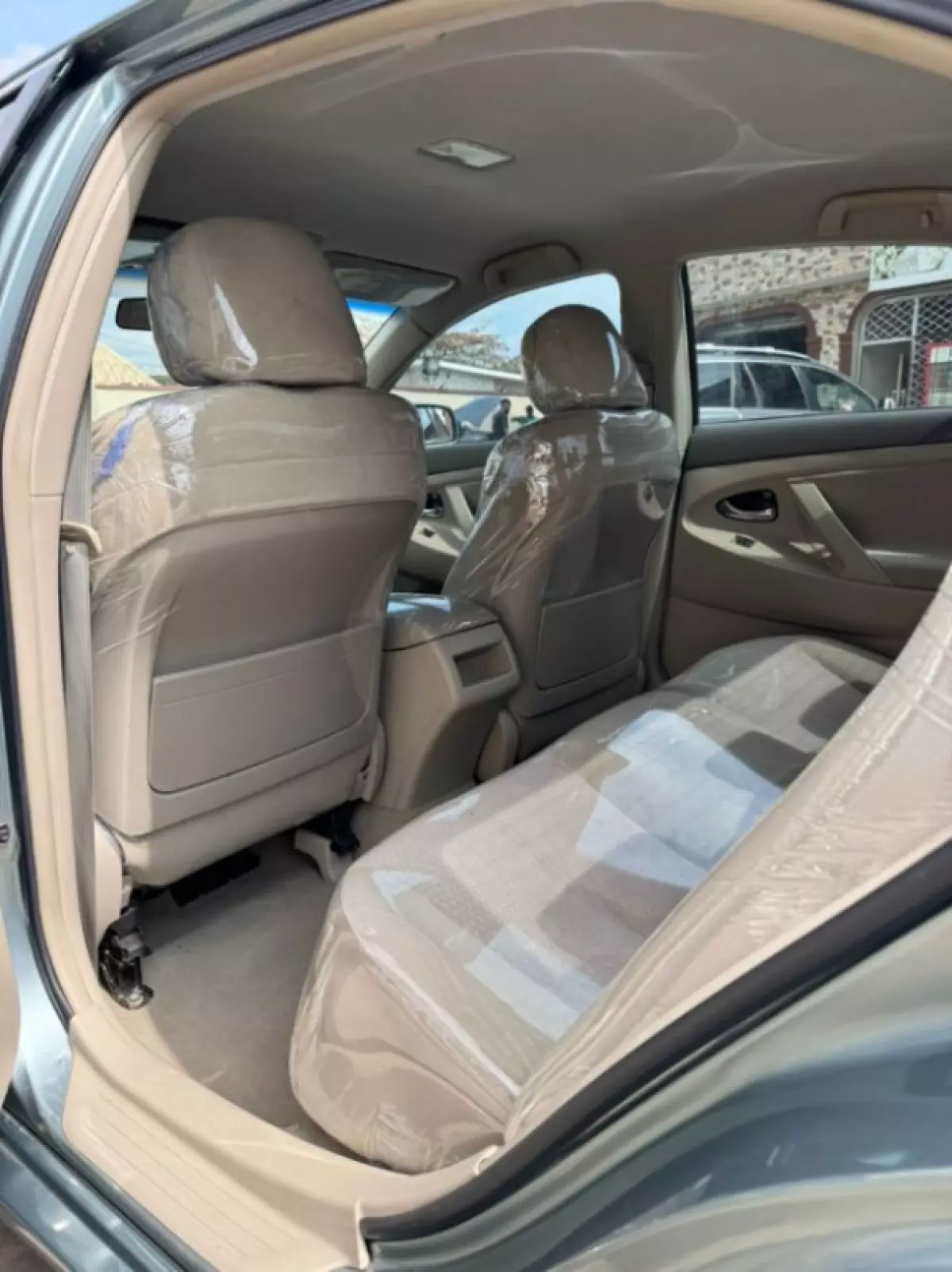 interiorBack