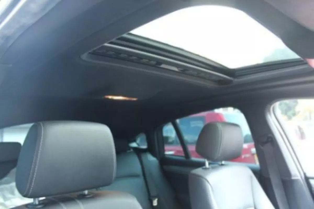 interiorFront