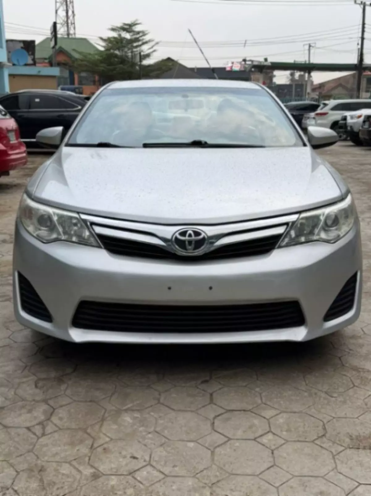 Toyota Camry   - 2013