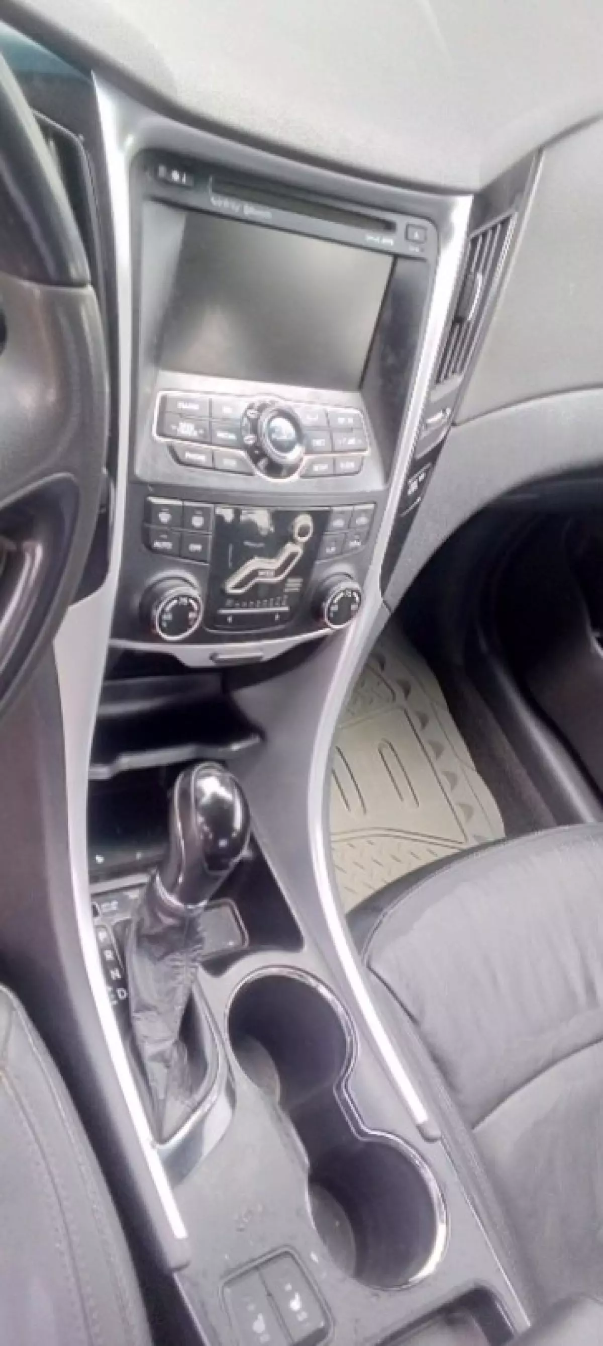 interiorFront