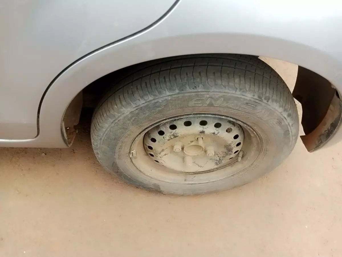 tyre2