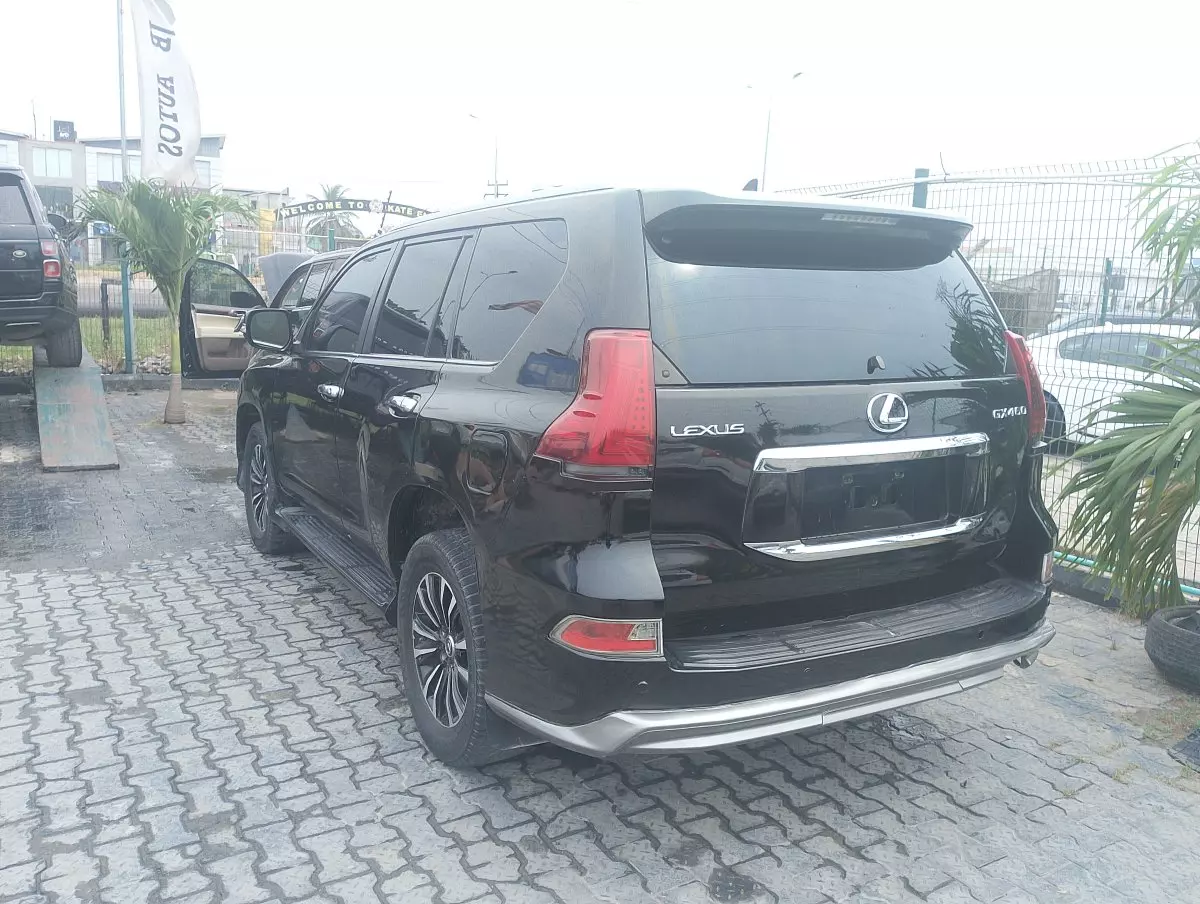 car Left Back