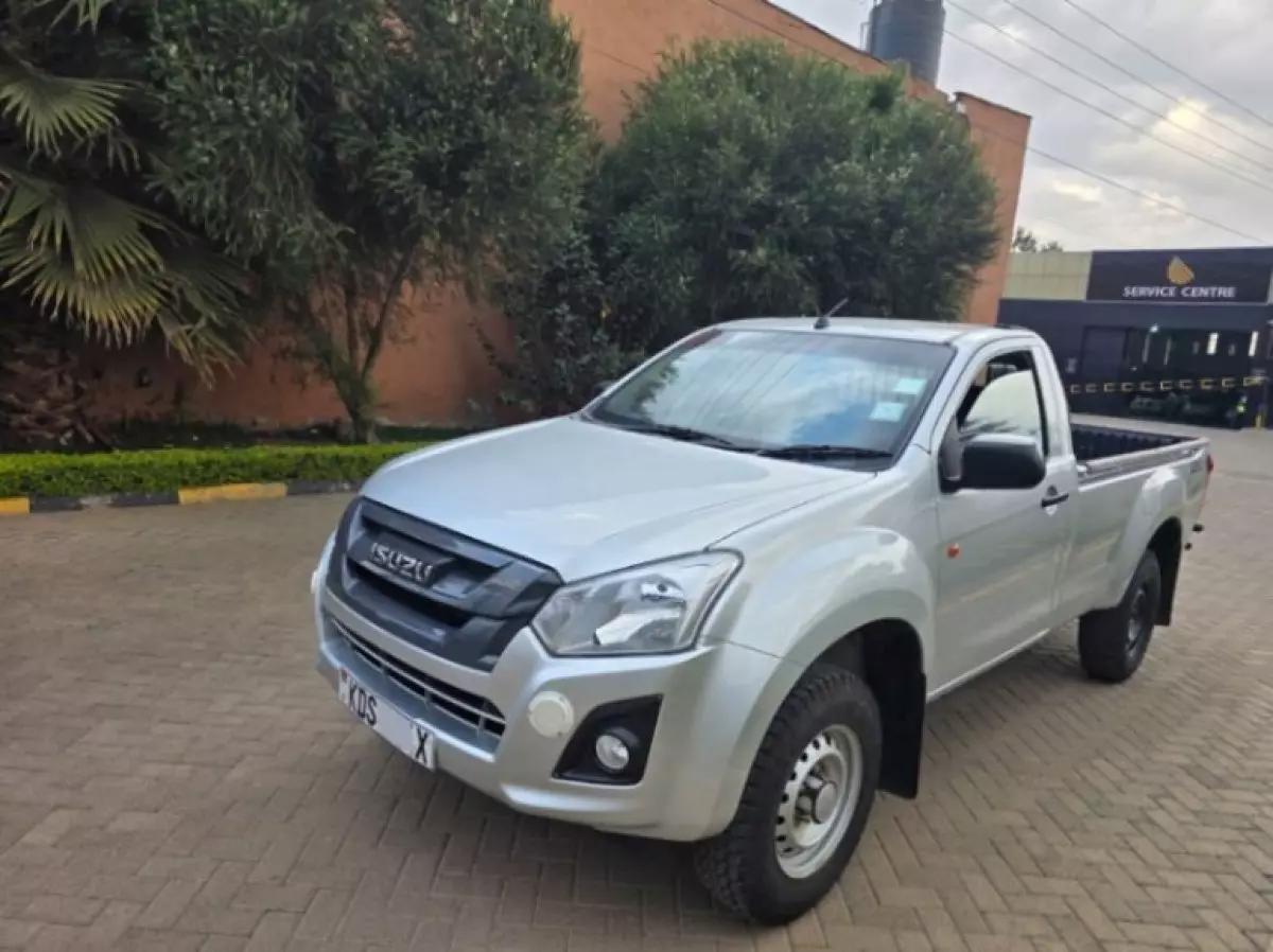 Isuzu D-Max - 2025