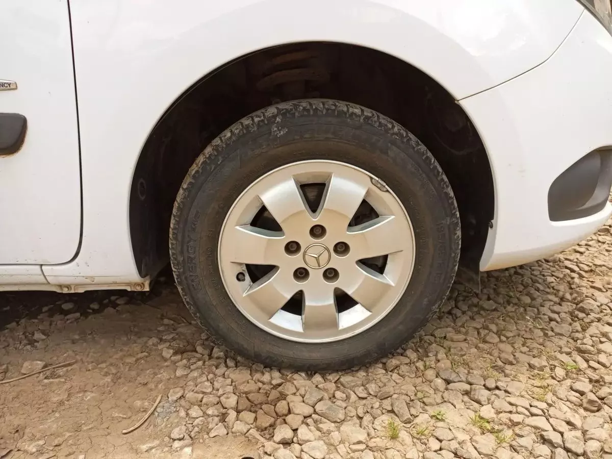 tyre3