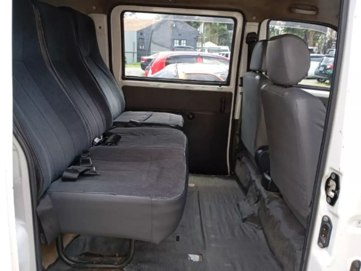 interiorBack