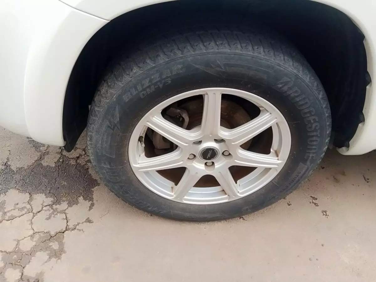 tyre0