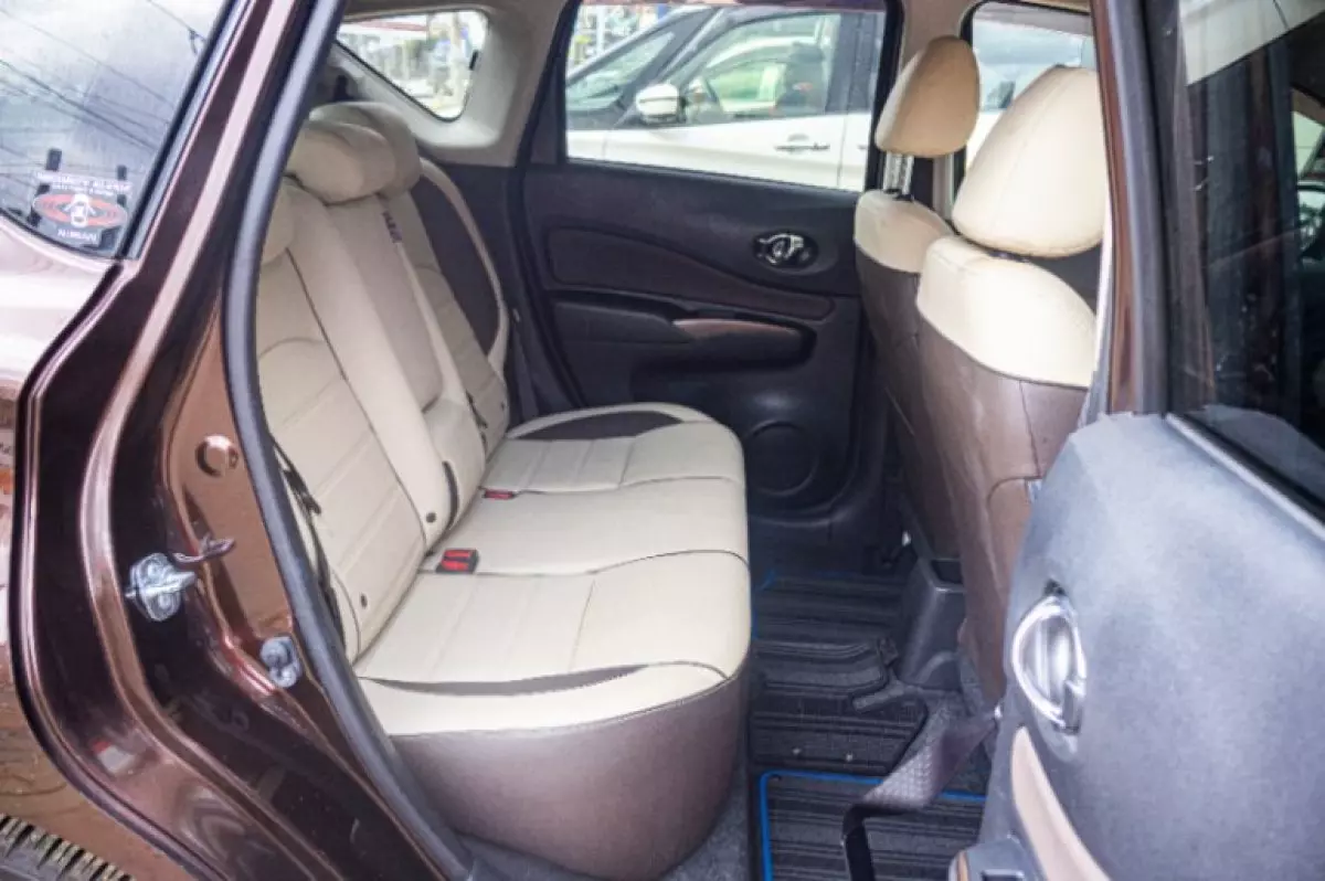 interiorBack