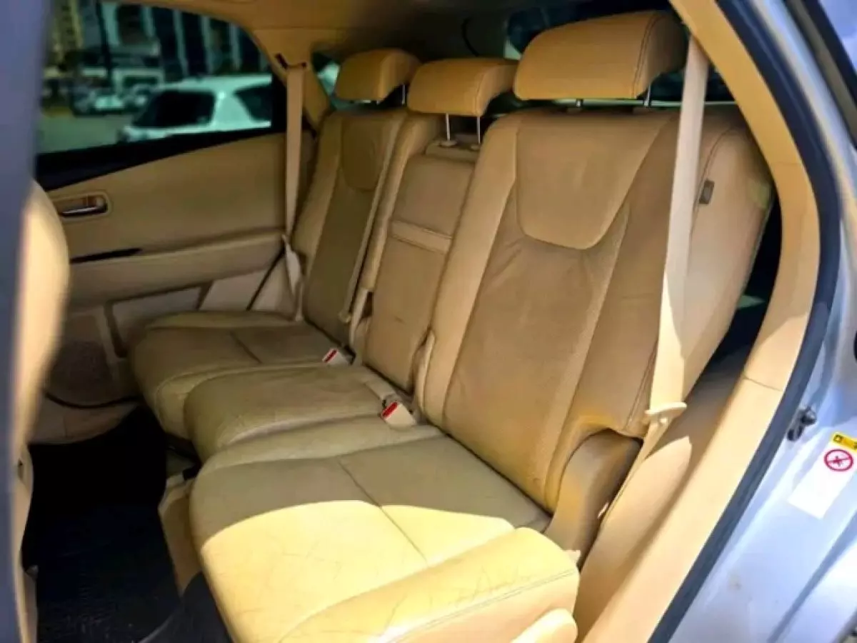 interiorBack