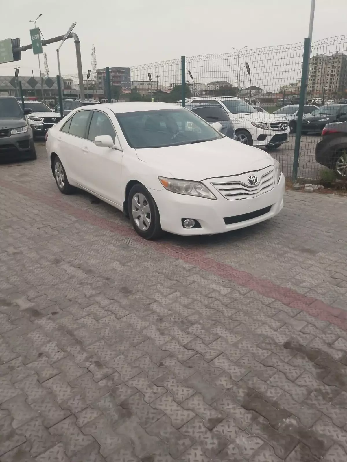 Toyota Camry - 2011