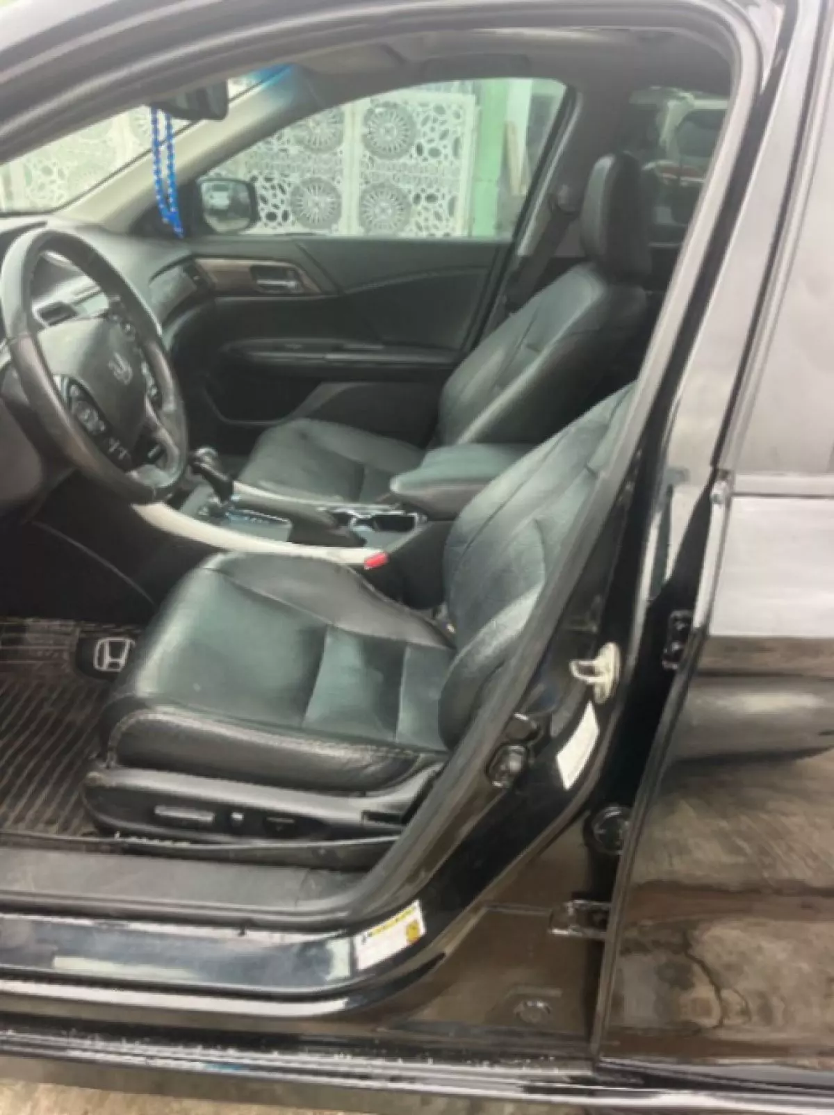 interiorBack