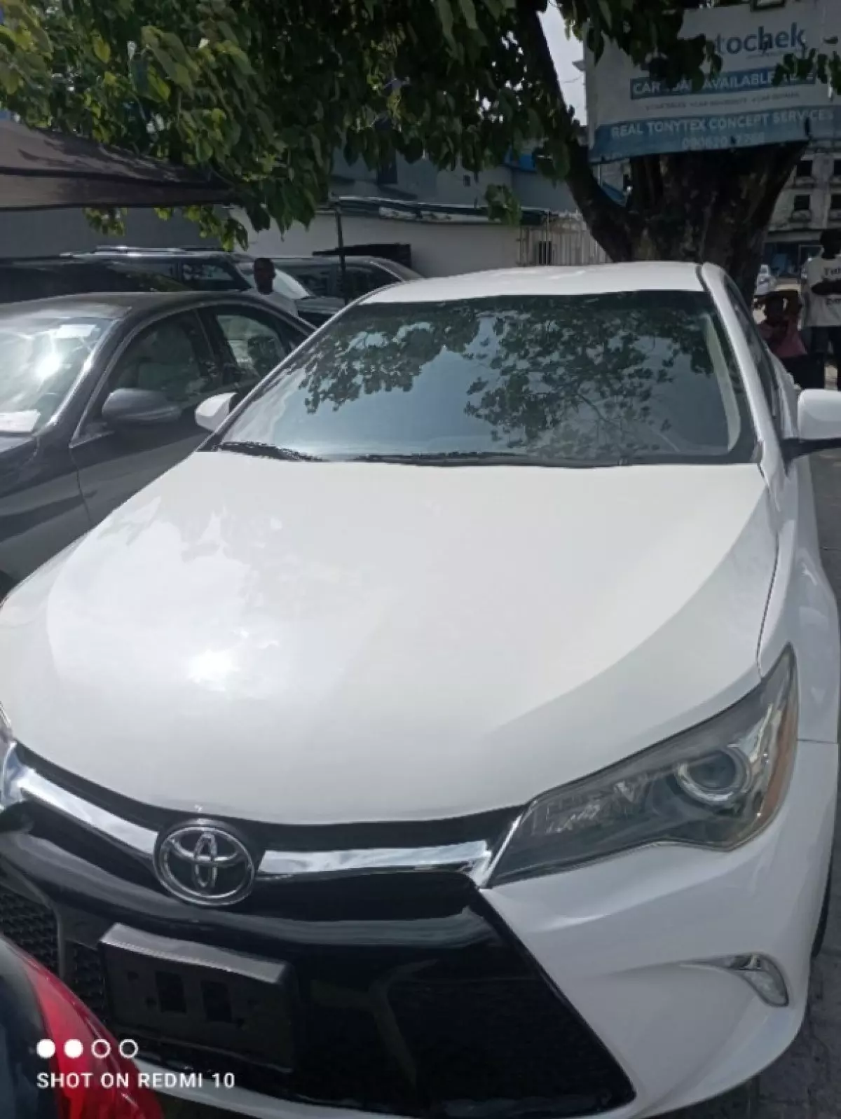 Toyota Camry - 2017