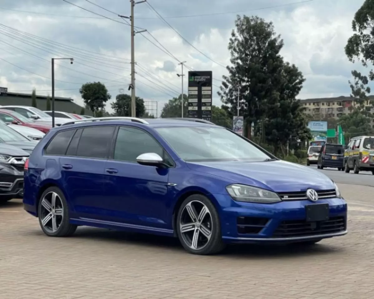 Volkswagen Golf - 2015