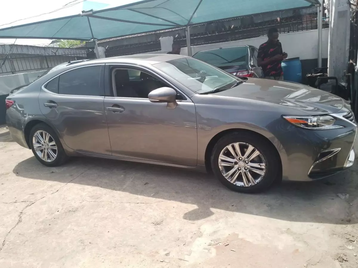 car Left Front